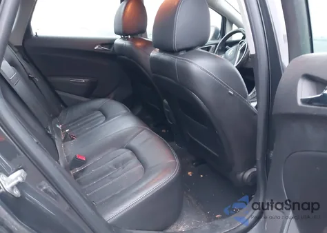 2014 Buick Verano Leather Group z USA, uszkodzony, nr VIN 1G4PS5SK2E4166858